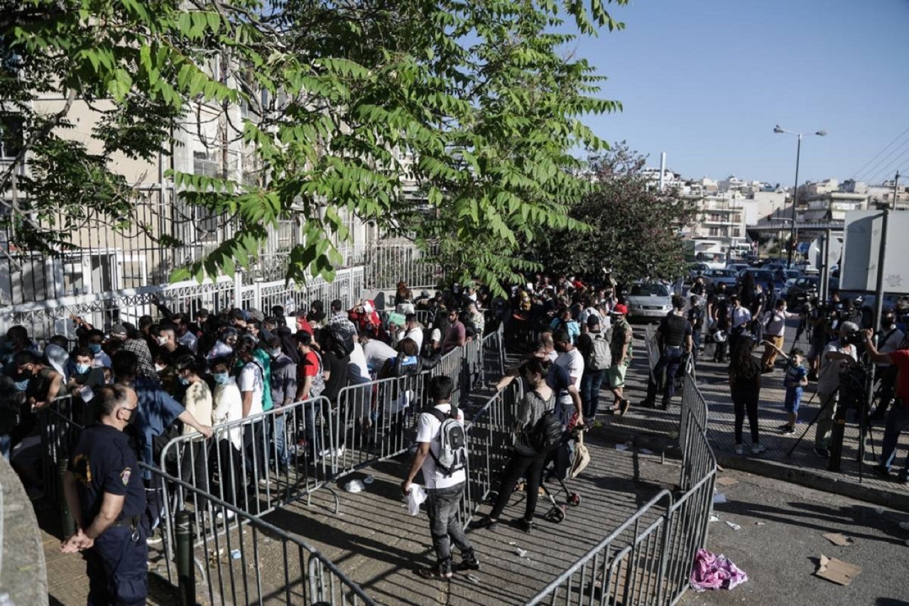 Υπουργείο Μετανάστευσης και Ασύλου: Εκπρόσωποι ΜΚΟ ενημερώθηκαν για τη νέα πλατφόρμα καταγραφής αιτούντων άσυλο