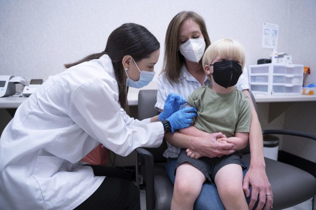 Κορονοϊός – Μ. Θεμιστοκλέους: Παραλαβή εμβολίων για 6 μηνών έως 4 ετών