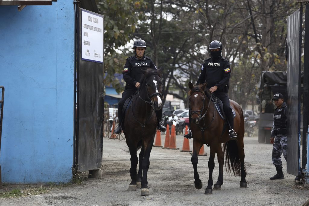 Ισημερινός: Σειρά επιθέσεων με εκρηκτικά και πυροβόλα όπλα – Οκτώ νεκροί σε δύο ημέρες