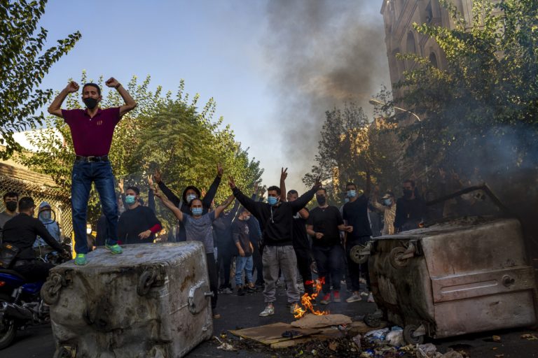 Ιράν: Στρατιώτης σκότωσε συναδέλφους του εν μέσω αντικυβερνητικών διαδηλώσεων