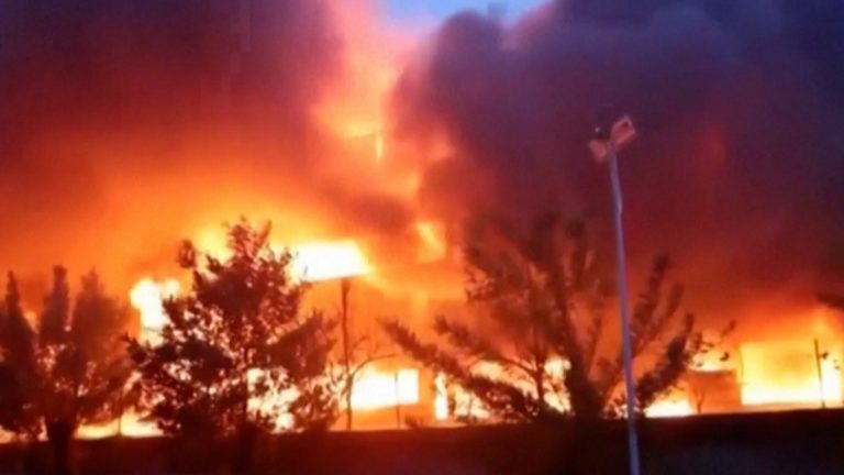 Κίνα: Σε παράνομη ηλεκτροσυγκόλληση αποδίδεται η αιτία της πυρκαγιάς σε εργοστάσιο με 38 νεκρούς