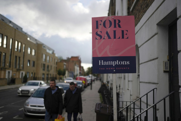 Φόβοι για κόκκινα δάνεια στο Λονδίνο — Καινοτόμα μοντέλα ιδιοκτησίας στην αγορά ακινήτων