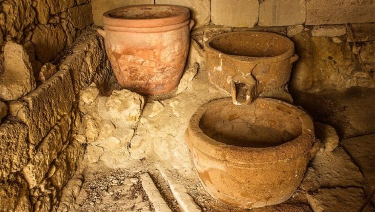 Τα αρχαία πατητήρια του Ηρακλείου σε έντεκα νέες διαδρομές – Πάντρεμα των κρητικών κρασιών με τα ντόπια τυριά