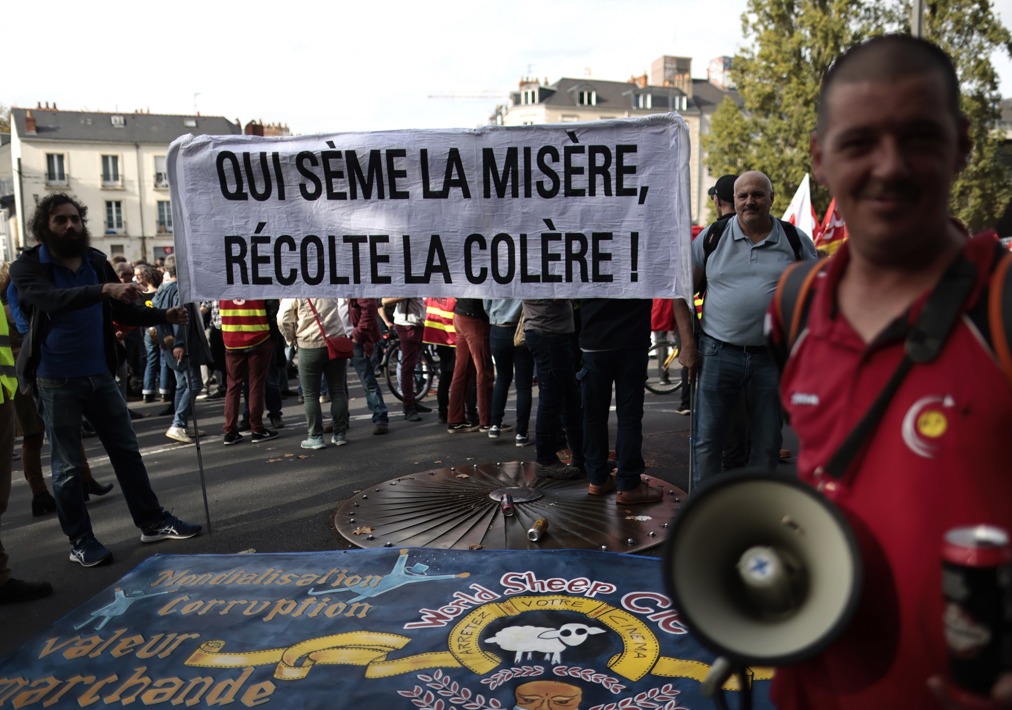 Γαλλία: Απεργούν μέσα μαζικής μεταφοράς, παιδικοί σταθμοί και δημόσιες υπηρεσίες