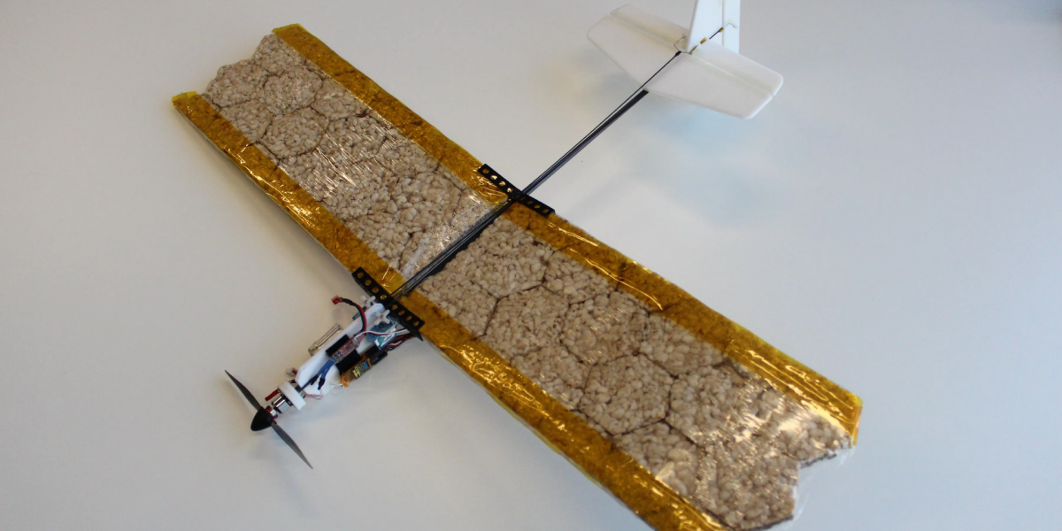 Επιστήμονες δημιούργησαν βρώσιμο drone από ρυζογκοφρέτες και ζελατίνη που μπορεί να σώσει ζωές