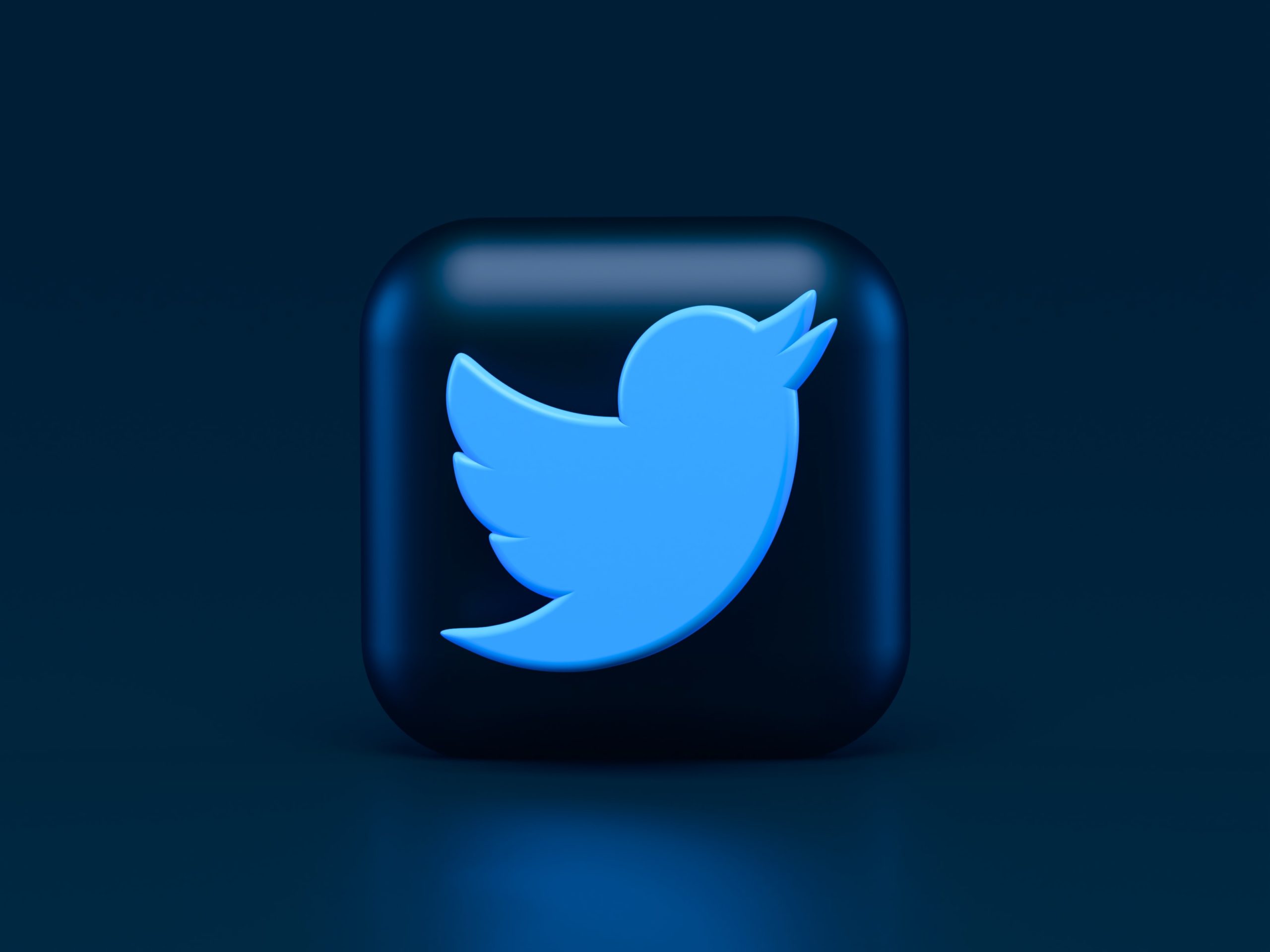 Twitter: Συνδρομή 8 δολαρίων το μήνα για όσους θέλουν το «γαλάζιο τικάρισμα» στο προφίλ τους