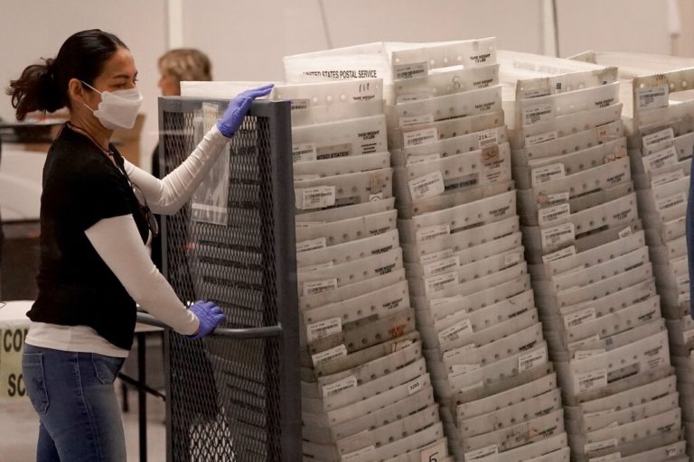 Ενδιάμεσες εκλογές ΗΠΑ: Συνεχίζεται το θρίλερ για τη Γερουσία – Τα βλέμματα σε Αριζόνα και Νεβάδα