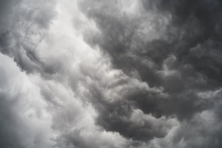 Ο καιρός με τον Π. Γιαννόπουλο: Βροχές καταιγίδες και χαλάζι σήμερα – Σταδιακή βελτίωση του καιρού από Δευτέρα (video)