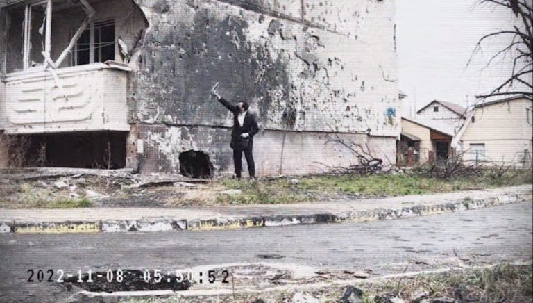 Βίντεο «προδίδει» την ταυτότητα του Banksy στο Ιρπίν της Ουκρανίας