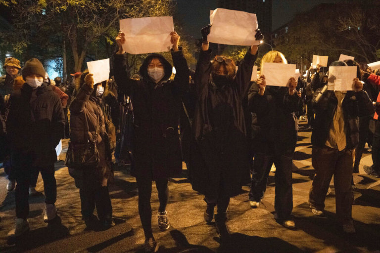 Κίνα: Διαμαρτύρεται το Λονδίνο για τη σύλληψη ρεπόρτερ του BBC – Το Πεκίνο υποστηρίζει πως δεν δήλωσε την ιδιότητά του