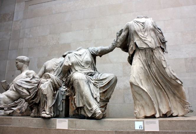 Ετοιμόρροπες υποδομές στο Βρετανικό Μουσείο: Στην ΕΡΤ η δημοσιογράφος που αποκάλυψε την τραγική κατάσταση των χώρων με ελληνικά αρχαία