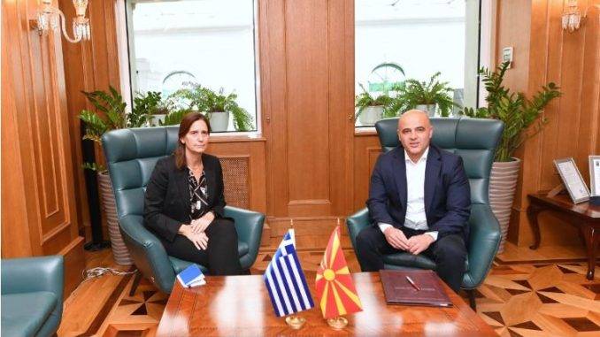 Συνάντηση του πρωθυπουργού Βόρειας Μακεδονίας με τη νέα πρέσβη της Ελλάδας