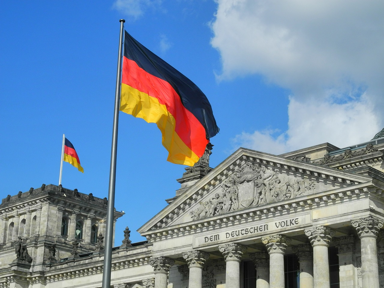 Γερμανία: Αλλαγή νομικού πλαισίου περί μετανάστευσης – Διευκολύνει την απόκτηση υπηκοότητας