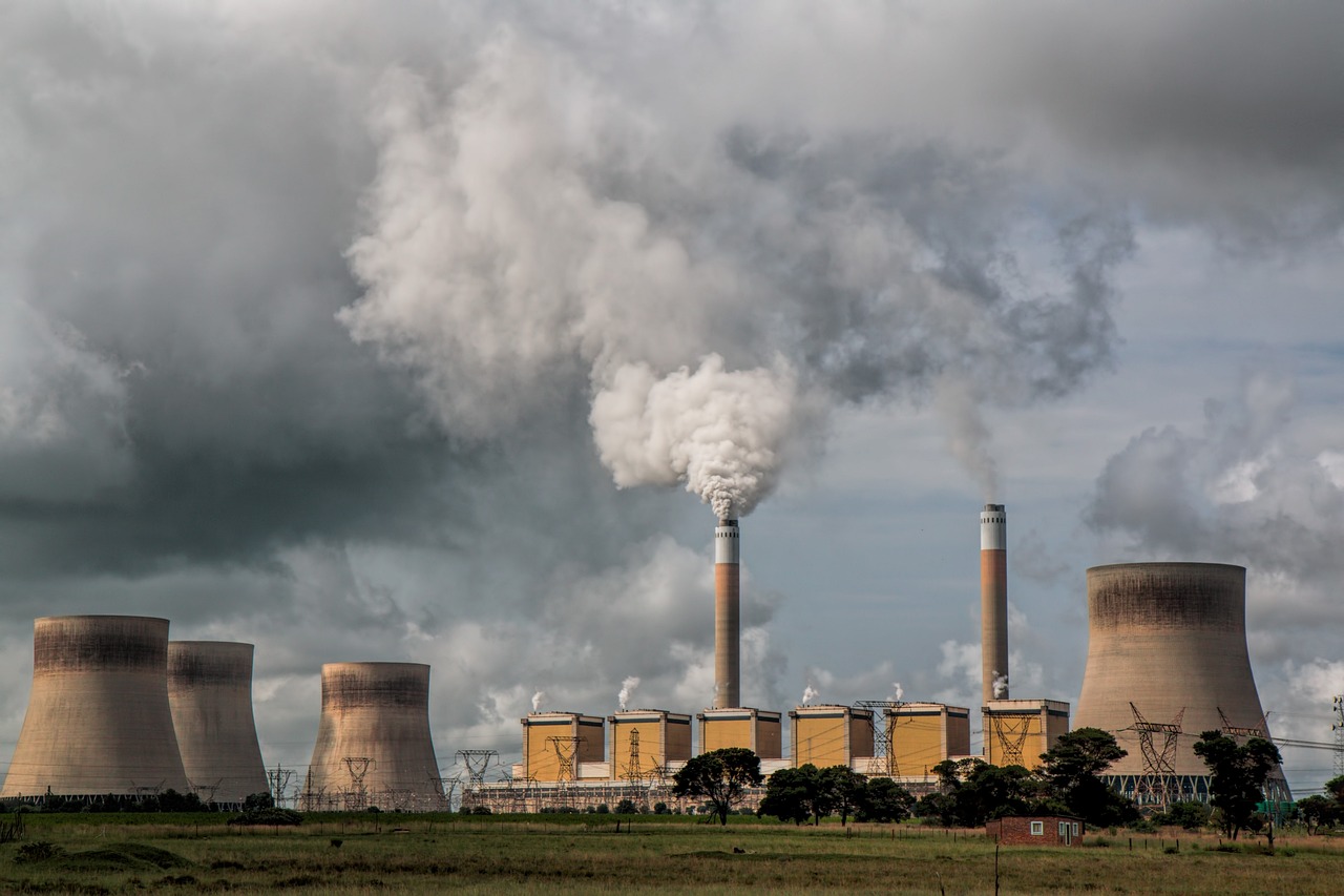 COP27: Οι παγκόσμιες εκπομπές άνθρακα παρέμειναν σε επίπεδα ρεκόρ το 2022