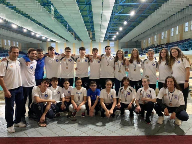 Κολύμβηση – Νίκη Βόλου: 18 μετάλλια και εξαιρετικές επιδόσεις στην Πτολεμαΐδα
