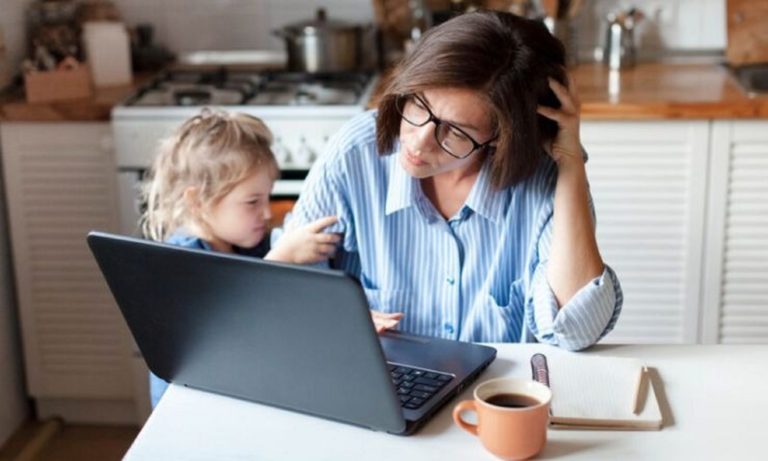 Υβριδική Εργασία: Περισσότερος χρόνος με την οικογένεια και εξοικονόμηση πόρων