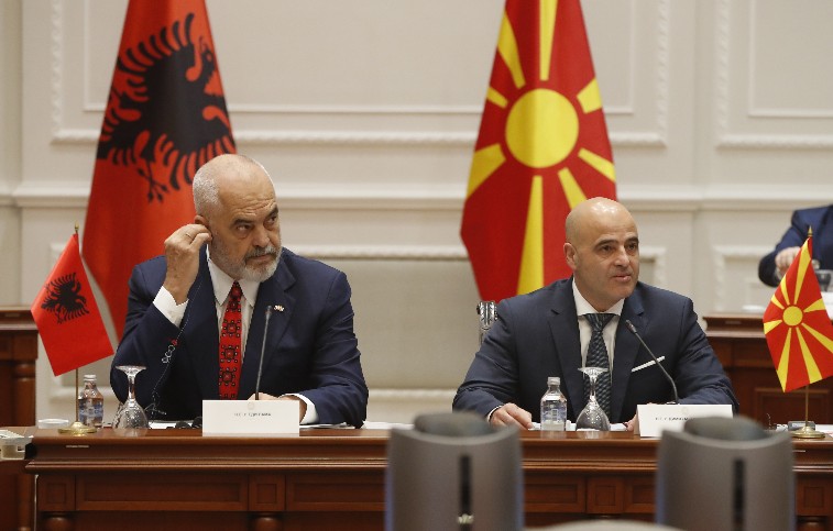 Διακυβερνητική διάσκεψη Βόρειας Μακεδονίας-Αλβανίας, με έμφαση την ένταξή τους στην ΕΕ έως το 2030