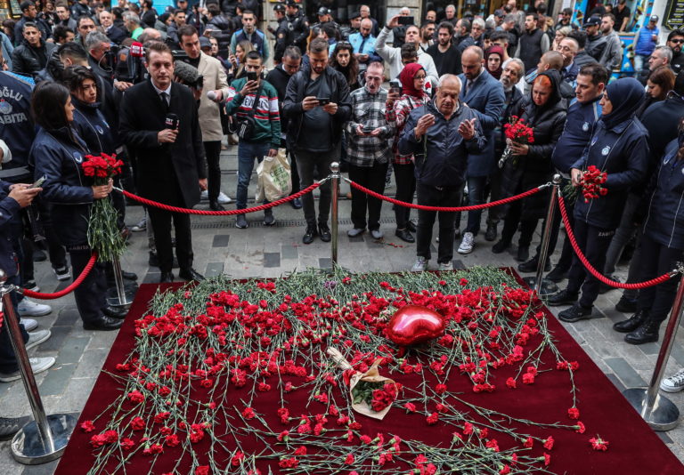 Ανακρίσεις 46 ατόμων για τη βομβιστική επίθεση στην Κωνσταντινούπολη