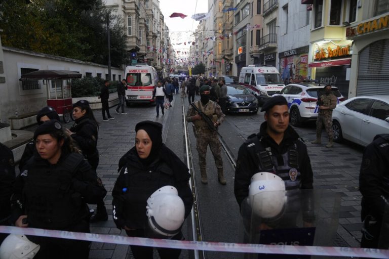 Φον ντερ Λάιεν: Βάρβαρη η επίθεση στην Κωνσταντινούπολη
