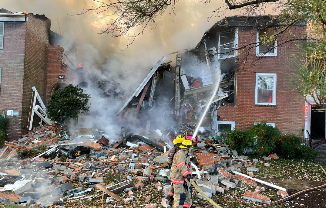ΗΠΑ: Έκρηξη σε συγκρότημα κατοικιών στο Μέριλαντ – Τουλάχιστον 12 τραυματίες, ανάμεσά τους 4 παιδιά