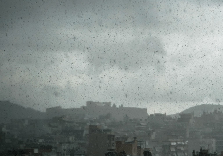 Έρχεται η κακοκαιρία «ARIEL» – Καταρρακτώδεις βροχές την Τετάρτη και στην Αττική