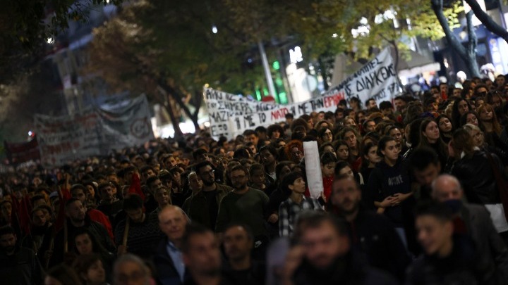 Θεσσαλονίκη: Στον Εισαγγελέα οι πέντε συλληφθέντες μετά το τέλος της πορείας για το Πολυτεχνείο