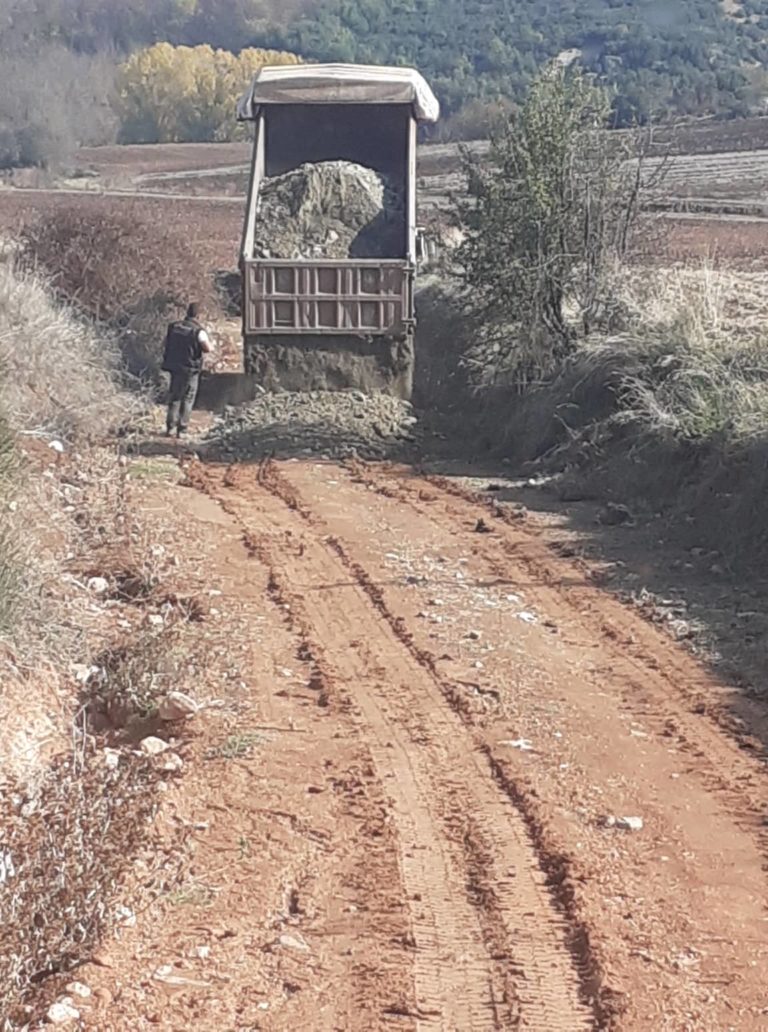 Νέα έργα αγροτικής οδοποιίας από τον Δήμο Φαρσάλων