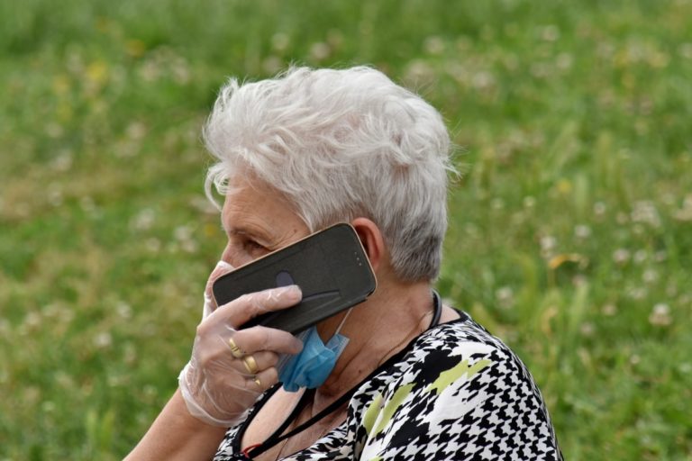 Εξάρθρωση σπείρας για τηλεφωνικές απάτες σε ηλικιωμένους