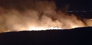 Μεγάλη πυρκαγιά στη Λήμνο – Δεν απειλούνται κατοικημένες περιοχές