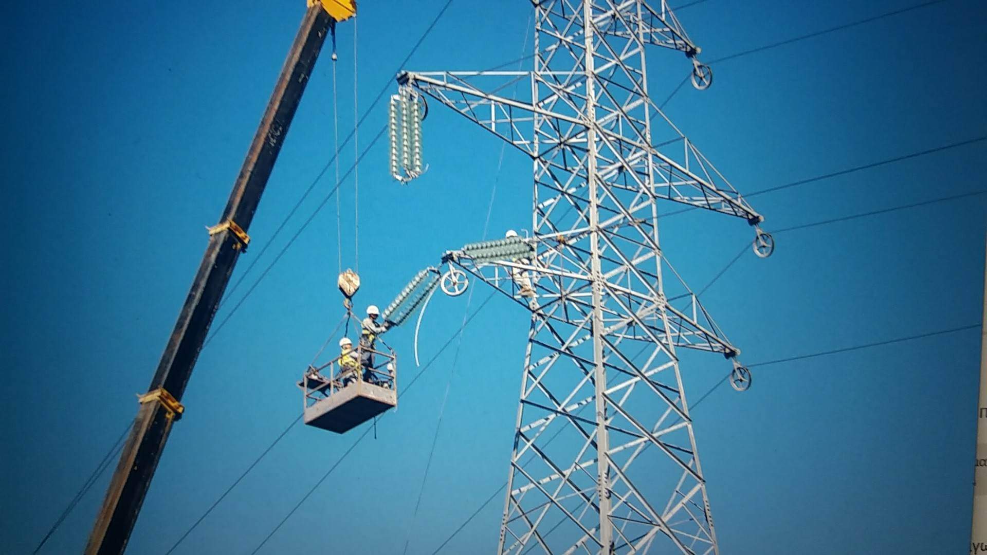 Φλώρινα: Εργαζόμενος του ΑΔΜΗΕ “κεραυνοβολήθηκε” στην προσπάθεια του να κόψει δένδρα