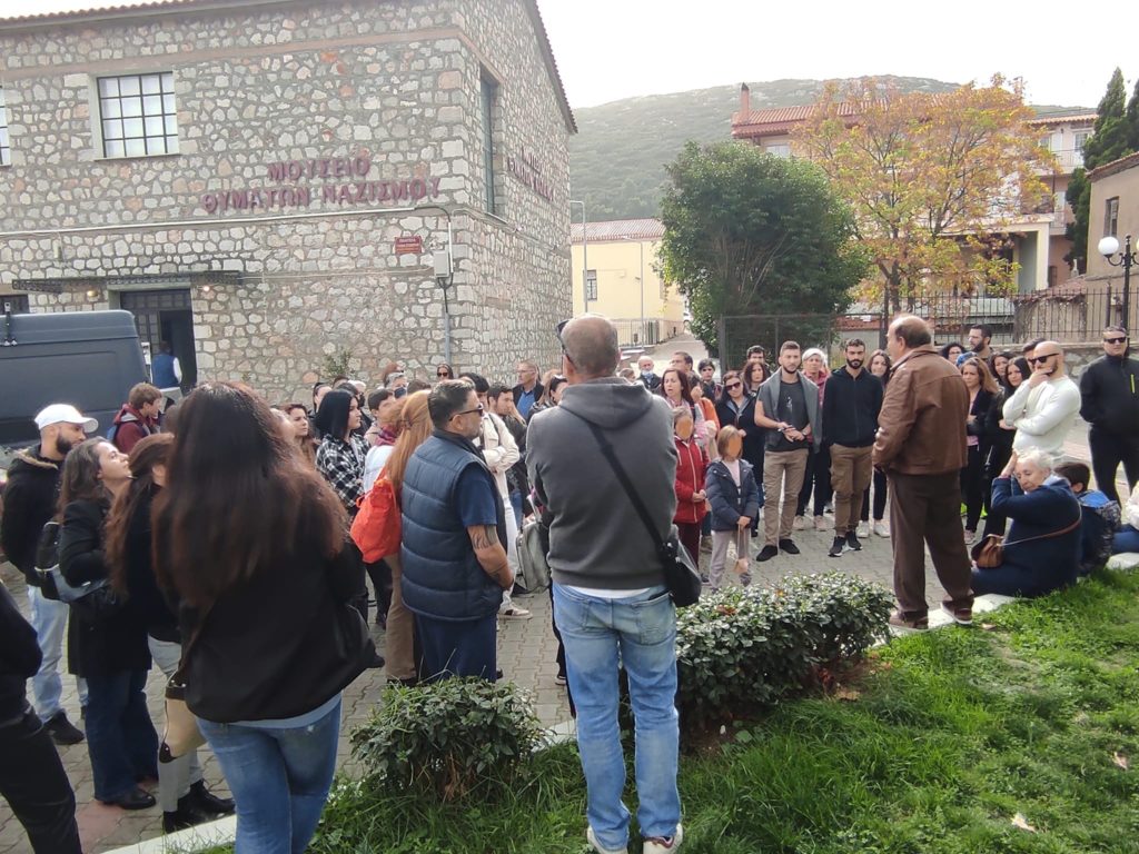 Τίμησαν την ιστορική μνήμη Κρητικοί που επισκέφτηκαν το Μουσείο Θυμάτων Ναζισμού Διστόμου