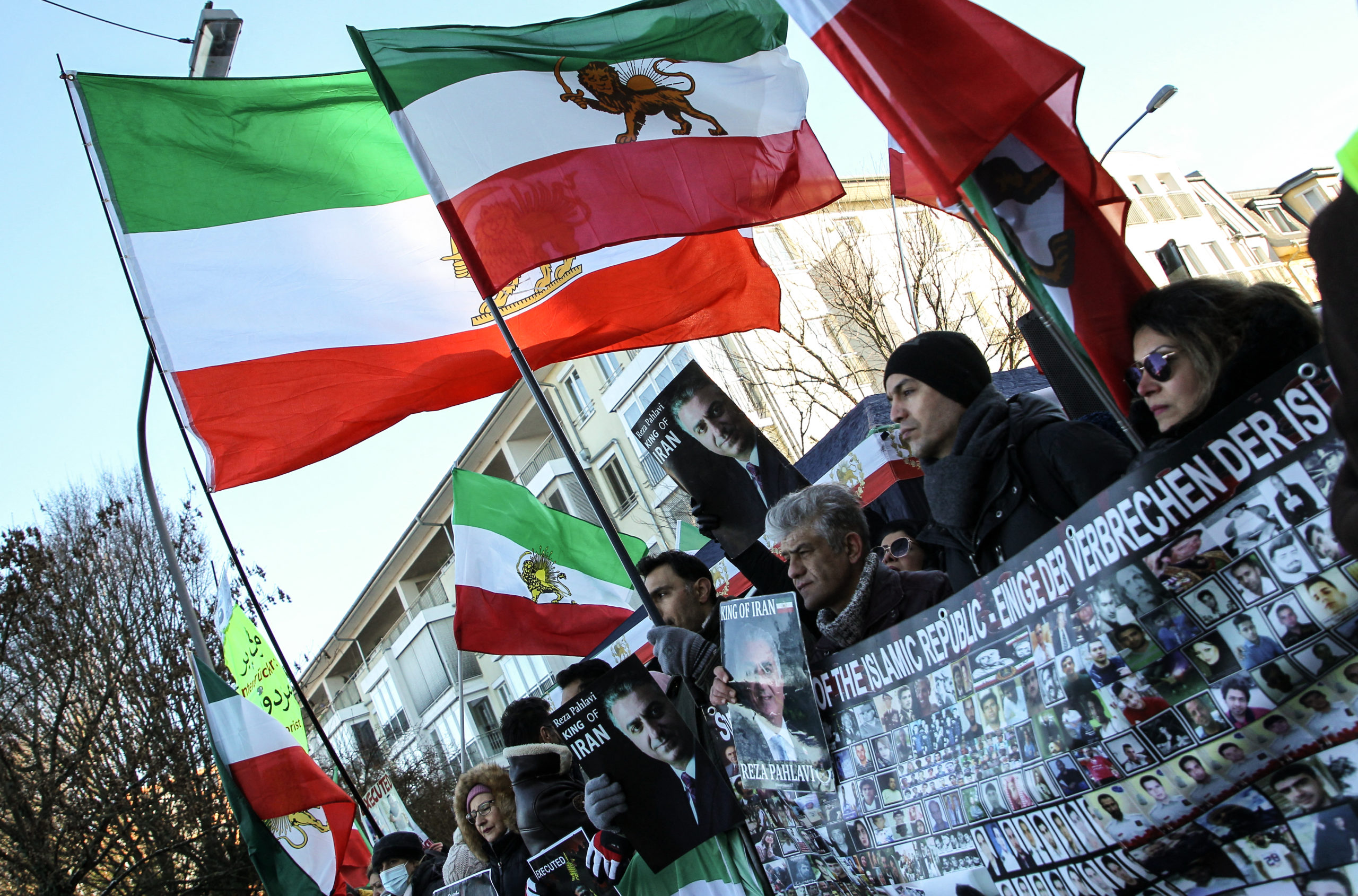 Ιράν: Την απελευθέρωση κρατουμένων διαδηλωτών ζητεί εξέχων σουνίτης ιερωμένος – Νέος γύρος διαδηλώσεων στη Ζαχεντάν