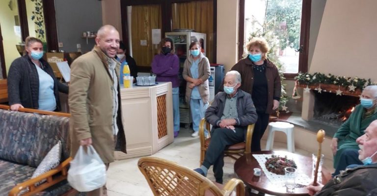 Το Γηροκομείο επισκέφθηκε ο Α. Μεϊκόπουλος- “Αυτές οι δομές έρχονται να καλύψουν το σοβαρότατο έλλειμμα Κοινωνικού Κράτους”