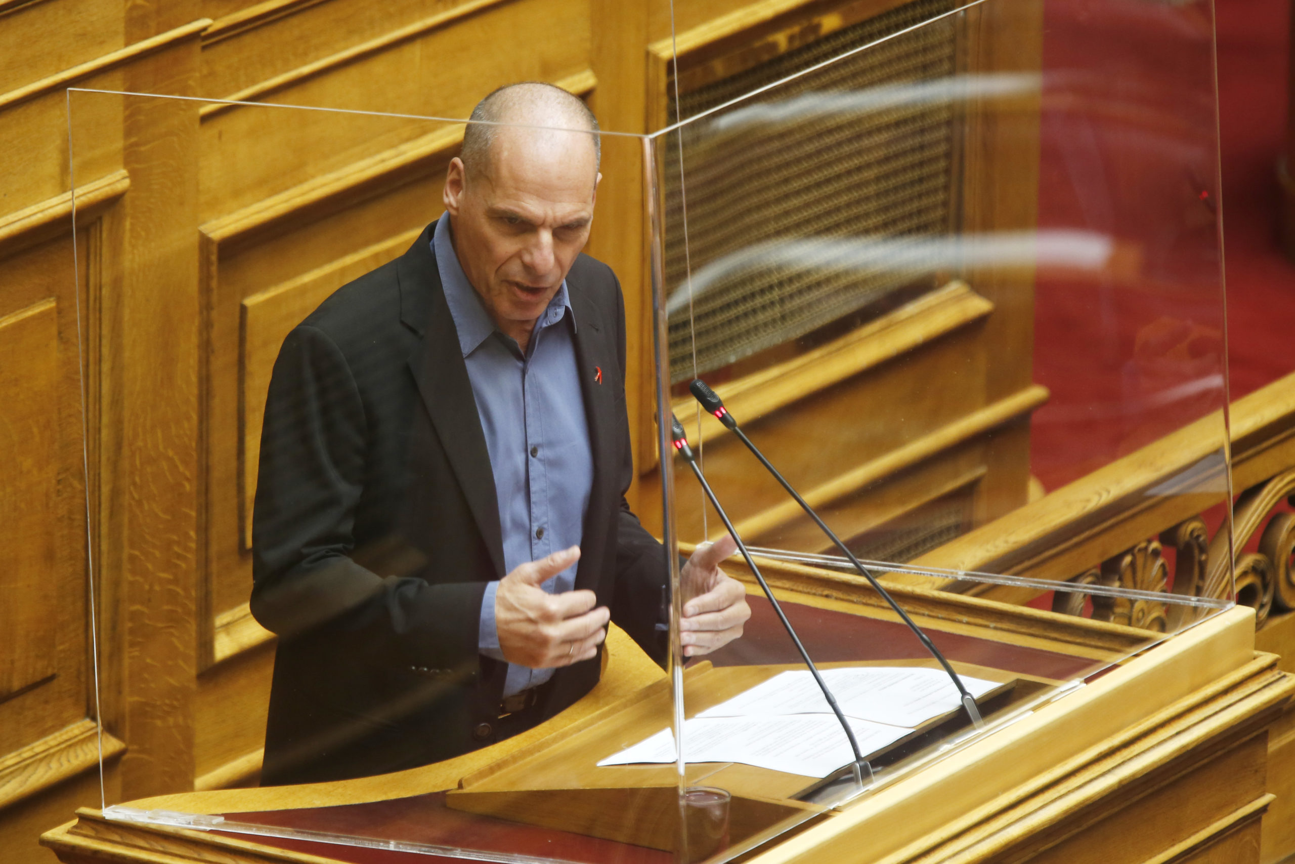 Βουλή – Βαρουφάκης: Ο προϋπολογισμός της κυβέρνησης κωδικοποιεί το ταξικό μίσος της Μητσοτάκης Α.Ε.