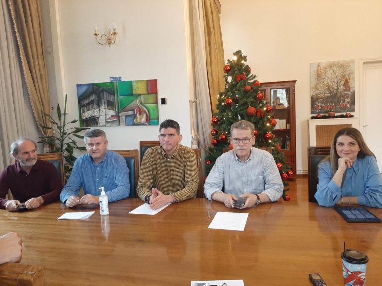 Κοζάνη: Ξεκινούν οι εορταστικές εκδηλώσεις – Στο επίκεντρο πατροπαράδοτα έθιμα, γαστρονομία, μουσική
