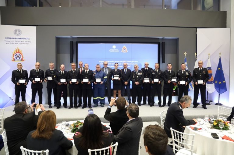Βραβεύθηκαν τέσσερις πυροσβέστες από την Ήπειρο