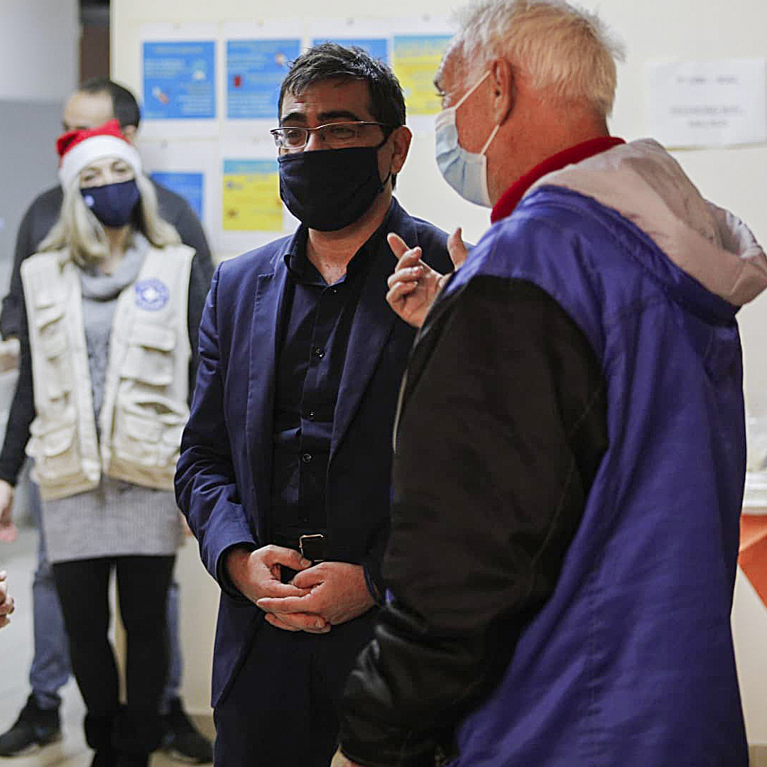 Επίσκεψη του Γ. Σταμάτη στο υπνωτήριο αστέγων των Γιατρών του Κόσμου