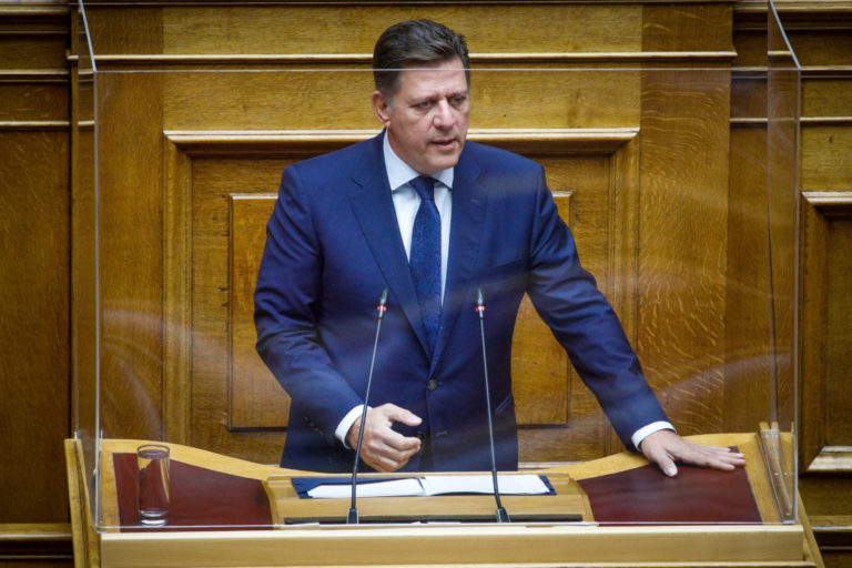 «Δεν πέφτουμε στην παγίδα της πόλωσης του Ερντογάν», δηλώνει ο Μ. Βαρβιτσιώτης
