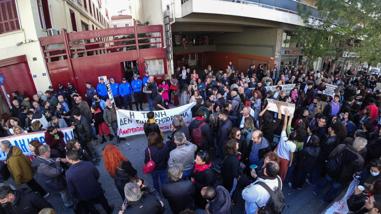 ΚΚΕ: Αισιόδοξο ότι οι καλλιτέχνες επιλέγουν τον δρόμο του αγώνα
