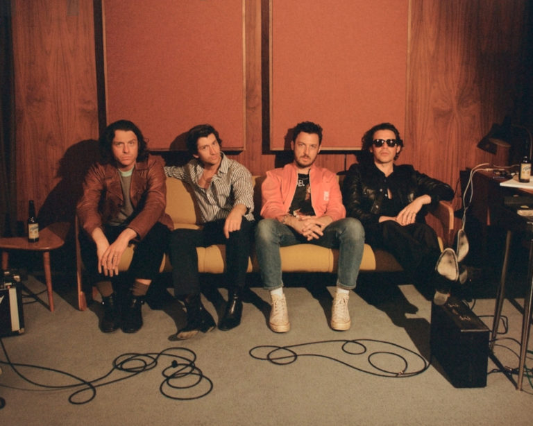 Release Athens 2023: Arctic Monkeys, The Hives και Willie J Healey στην Πλατεία Νερού