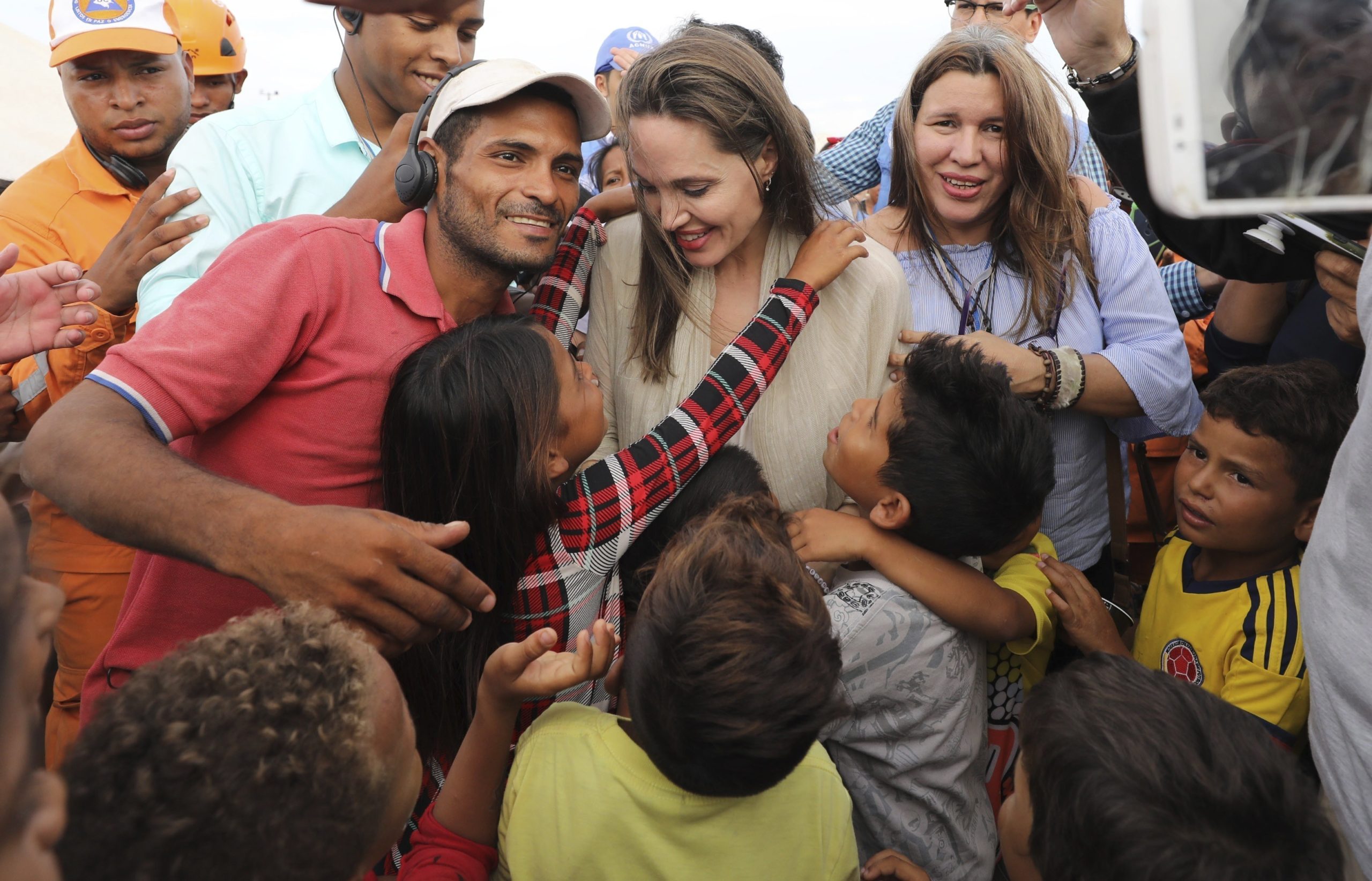 Αντζελίνα Τζολί: Εγκαταλείπει τον ρόλο της ειδικής απεσταλμένης της Ύπατης Αρμοστείας για τους Πρόσφυγες