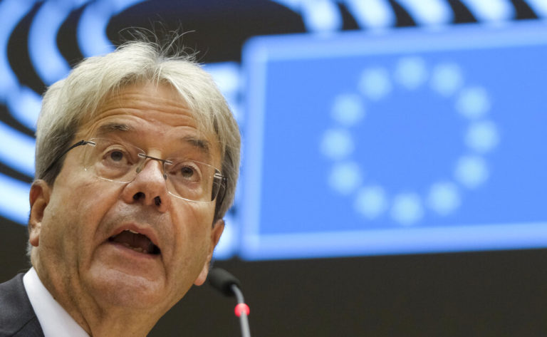 Π. Τζεντιλόνι: Καλά νέα η επιστροφή της Ελλάδας στην επενδυτική βαθμίδα, για την ΕΕ, την ευρωζώνη και τη χώρα