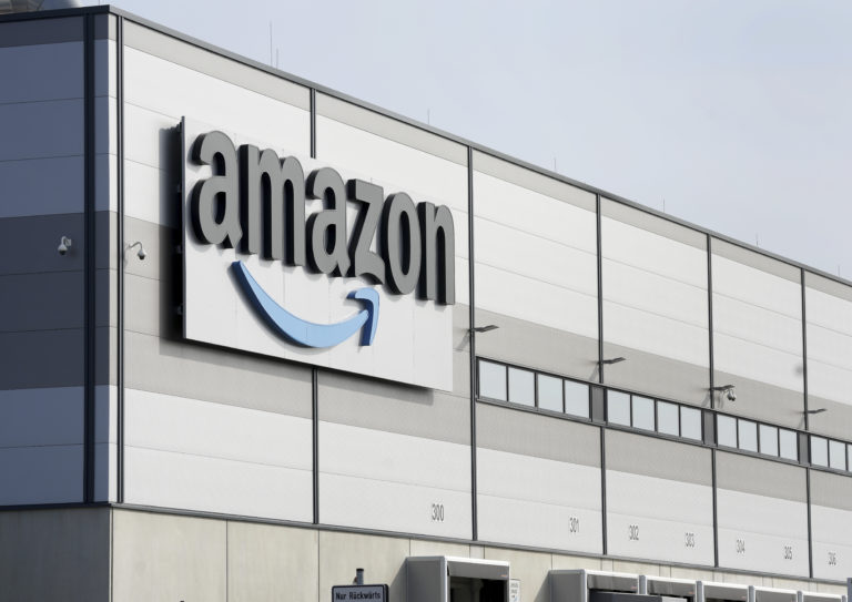 Βρετανία – Amazon: Οι εργαζόμενοι σε αποθήκη στο Κόβεντρι ψήφισαν να απεργήσουν