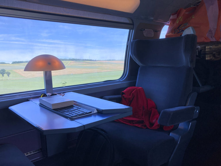 Τσεχία: Ένα νέο τρένο TGV της γαλλικής SNCF έφτασε στη χώρα για δοκιμές