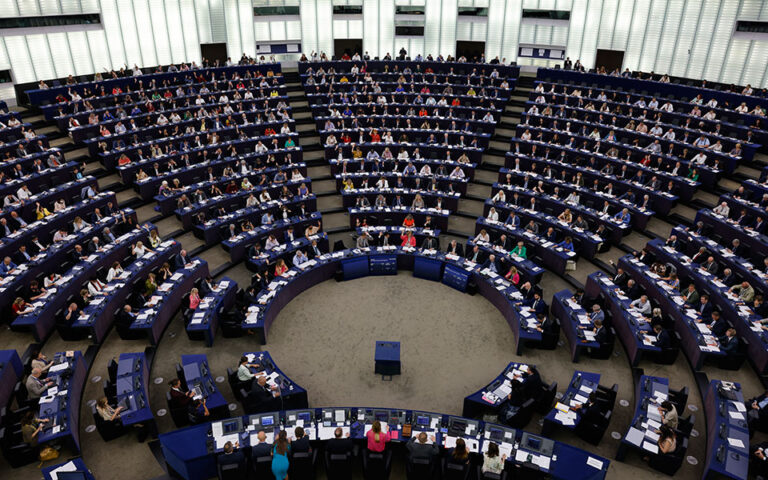 Η πρώτη συνεδρίαση της Ολομέλειας του Ευρωκοινοβουλίου μετά την αποκάλυψη του «Qatargate» - ertnews.gr