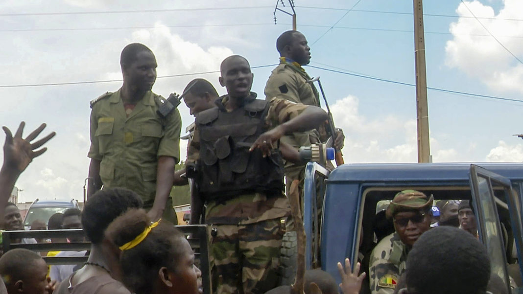 Την απελευθέρωση 46 στρατιωτών της Ακτής Ελεφαντοστού ζητούν από το Μάλι οι ηγέτες της Δ. Αφρικής