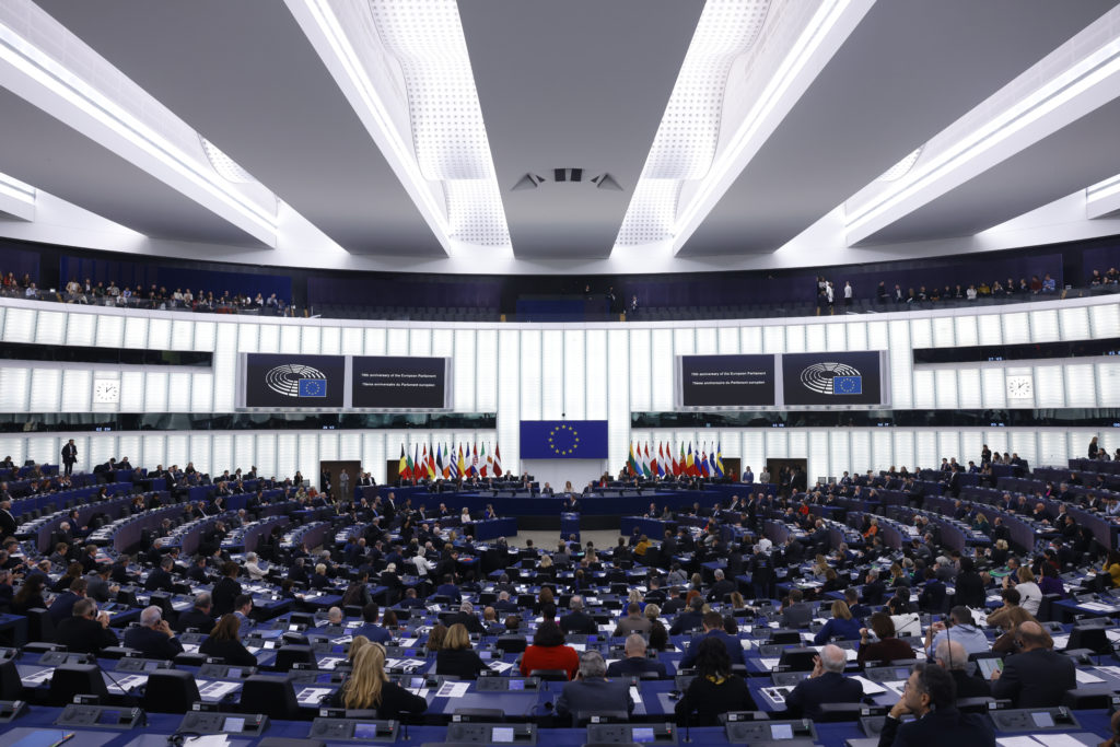 Ευρωπαϊκό Κοινοβούλιο: Όσα ξέρουμε για την υπόθεση διαφθοράς με την εμπλοκή της Εύας Καϊλή