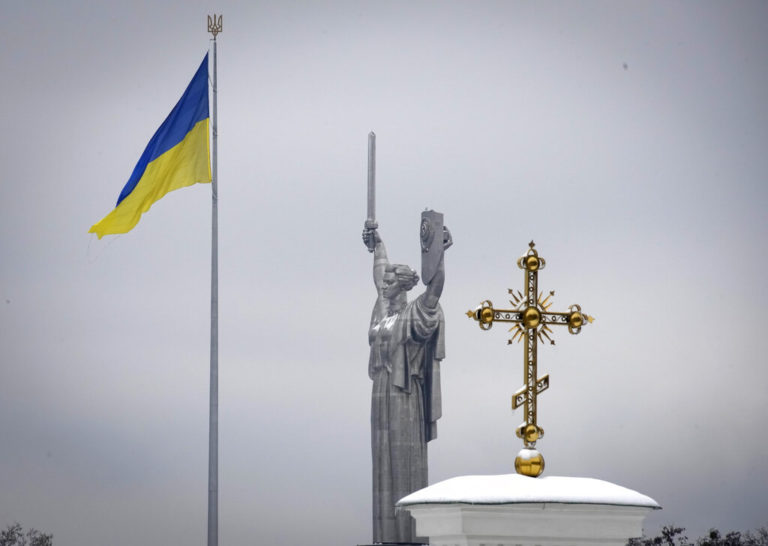 Ουκρανία: Ιερέας καταδικάστηκε σε κάθειρξη 12 ετών επειδή συνέλεγε πληροφορίες για τη Ρωσία