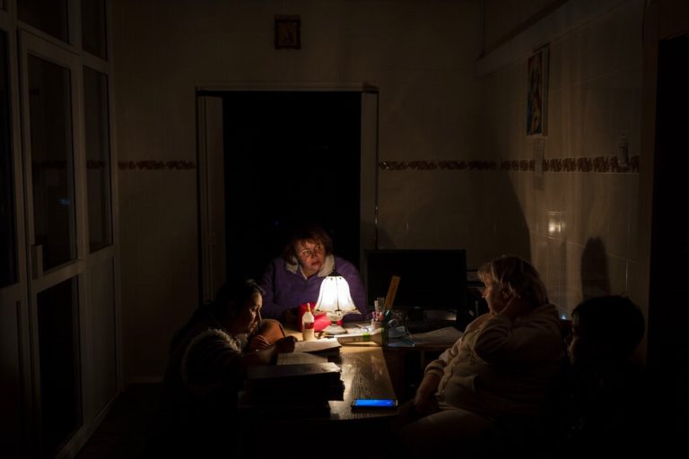 Ουκρανία: Για έκτακτες διακοπές ηλεκτροδότησης σε όλη τη χώρα προειδοποιεί η Ukrenergo 