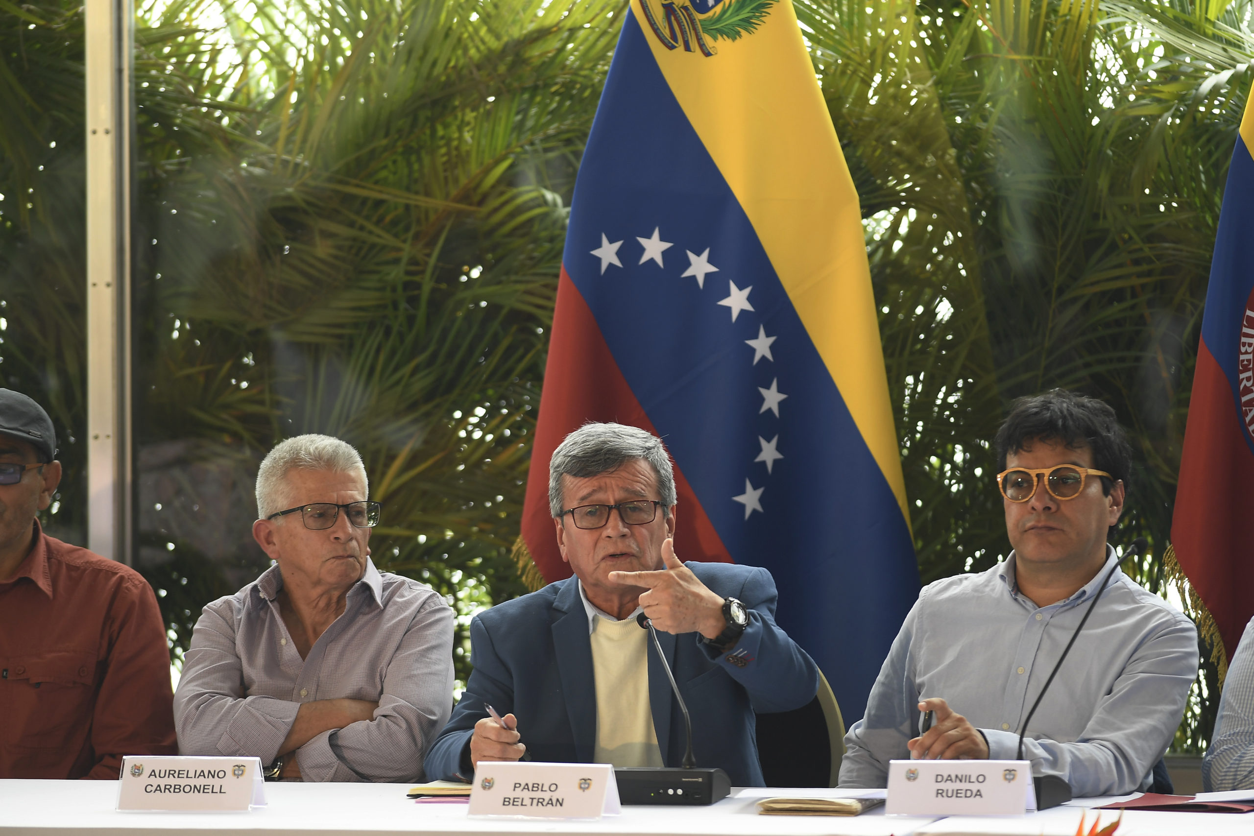 Κολομβία: Τέλος του 1ου κύκλου των ειρηνευτικών διαπραγματεύσεων κυβέρνησης – ELN